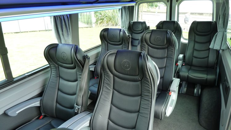 wynajem ekskluzywnych busów